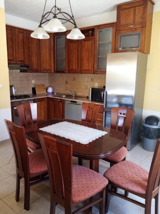 Apartment Andric Каштела Экстерьер фото