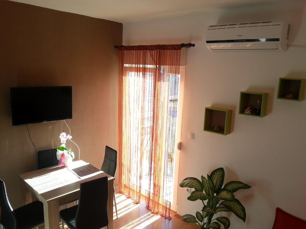 Apartment Andric Каштела Экстерьер фото
