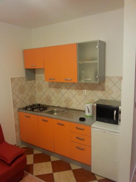 Apartment Andric Каштела Экстерьер фото